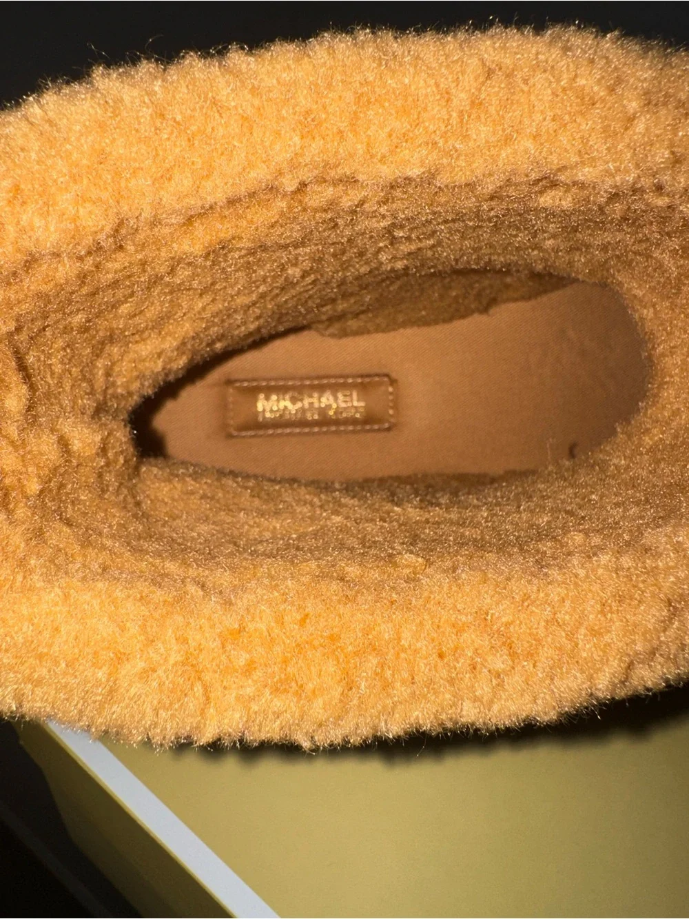 Michael Kors Winnie Boots size 8 NWT